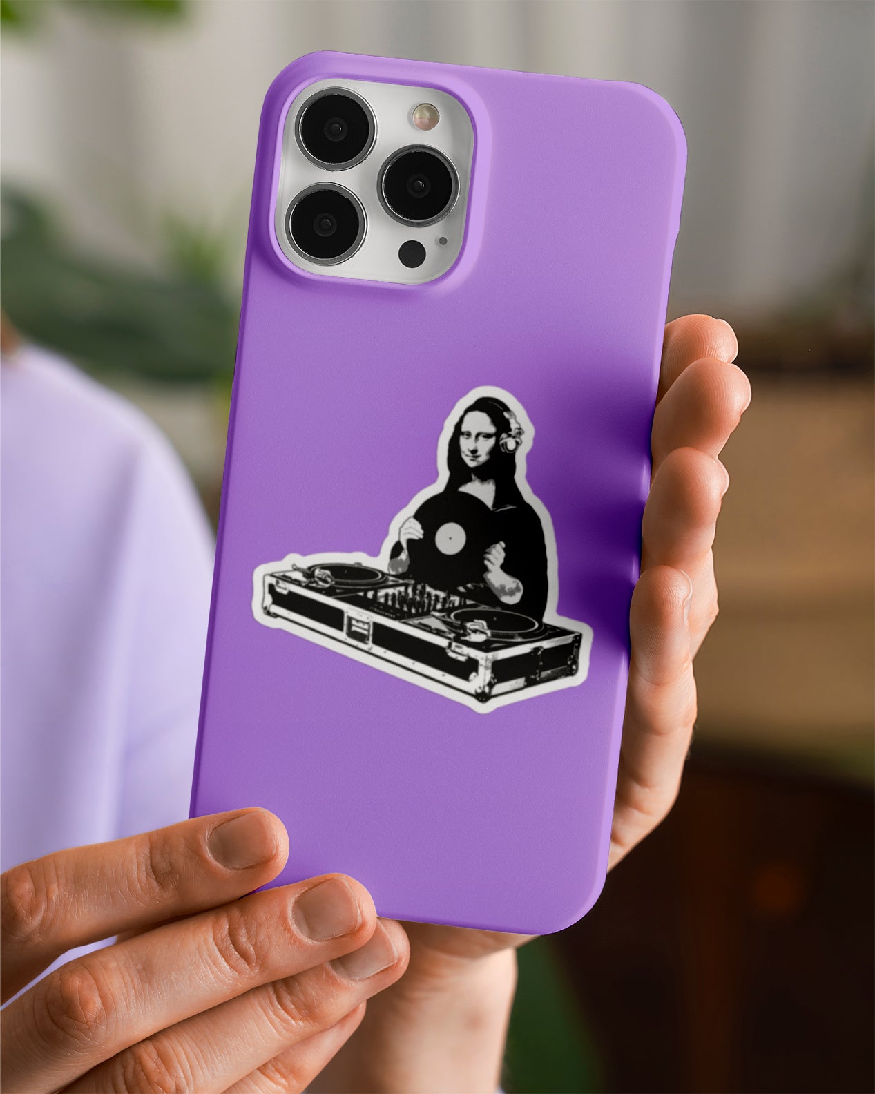 DJ Mona
