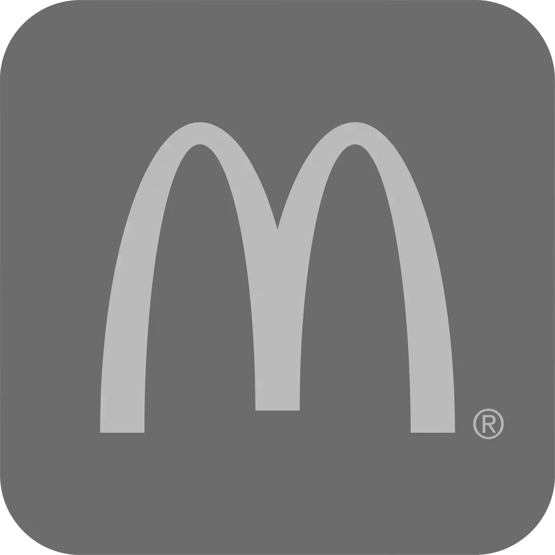 Logo do McDonald’s na seção de marcas atendidas pela Rei do Sticker